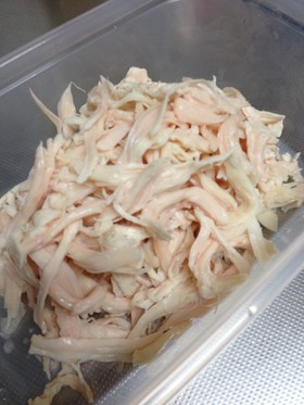 鍋一つで！全くパサつかない！ ささみの茹で方 しっとり超柔ささみ - YouTube