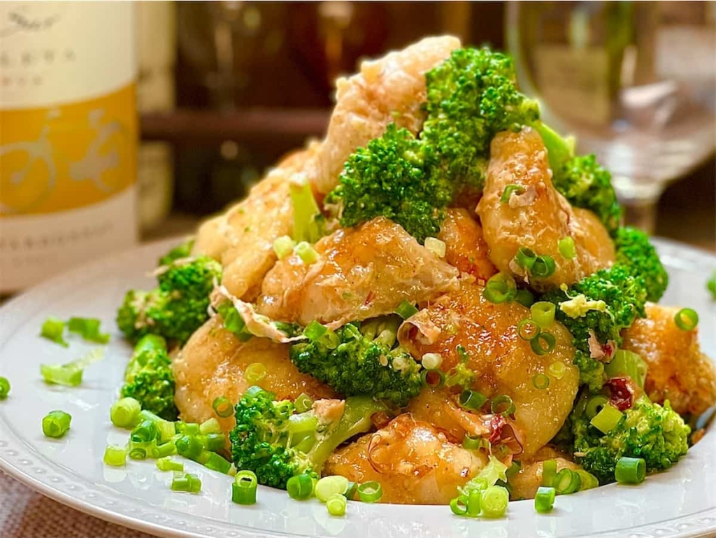 えびとブロッコリーのキムチマヨネーズ炒め：日立の家電品