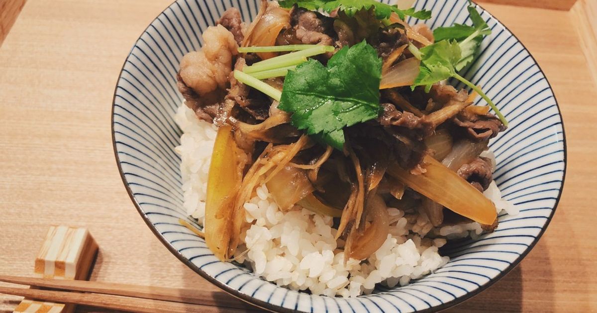 ねぎ玉牛丼 いつもの牛丼が10倍おいしく！！カンタンネギソースが味の決め手！ なべのだいどころ。- エキスパート - Yahoo!ニュース