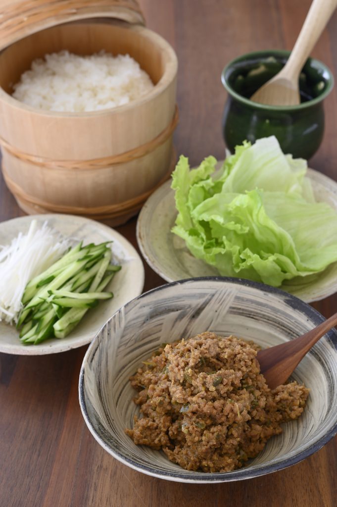 ピリ辛肉みそ丼