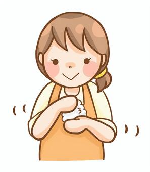 1月17日はおむすびの日、今日は何の日記念日のワンポイントイラスト、おむすびを握るおばあちゃんのイラスト無料イラスト素材TemplateBox