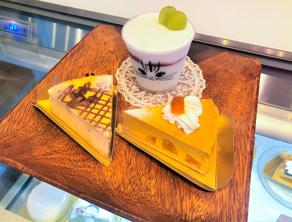 黒猫がモチーフのケーキ屋さん、シャノワールに行きましょっか！ - じゃ，行きましょっか