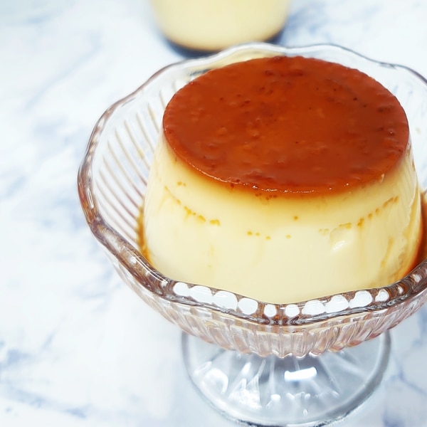 手作りカスタードプリン」レシピ紹介昭和レトロが楽しめる 「手作りカスタードプリン」をご紹介！ ベーシックなプリンがお家でも作れますよ！ぜひお試しください！京急ストアもとまちユニオン昭和レトロプリン喫茶店レシピ