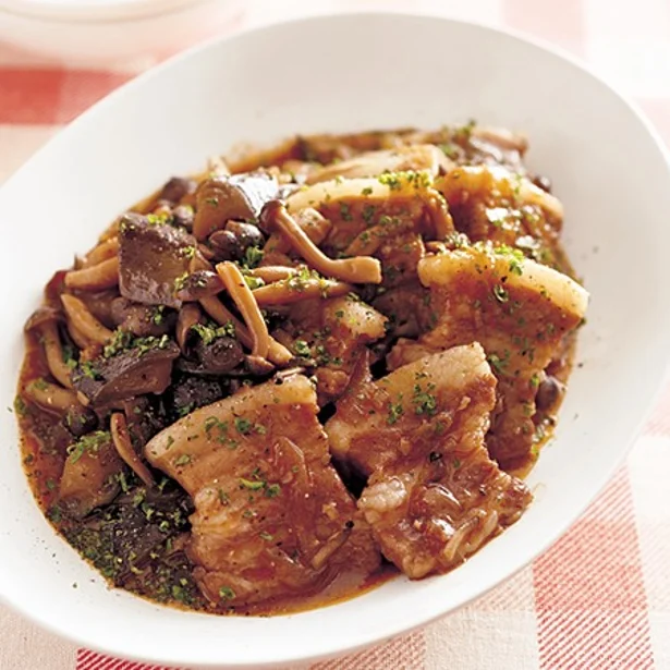 フライパンひとつで 毎日、家フレンチ』発売記念「鶏もも肉の軽い煮込み」レシピ公開PIE International