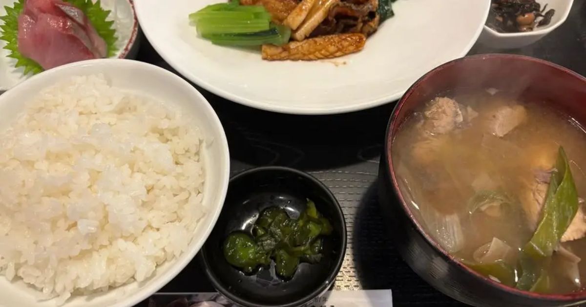 新潟鮮魚問屋 港食堂 ピアBandai 新潟駅周辺 魚介・海鮮料理- Retty レッティ