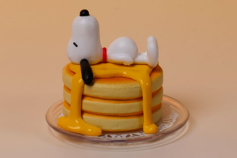 PEANUTS』がスイーツをテーマにしたガチャフィギュア「Yummy！スイーツマスコット」に仲間入り！「スヌーピー」や「ウッドストック」と一緒に美味しいおやつタイム♪電撃ホビーウェブ