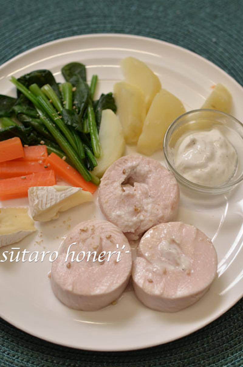 鍋で簡単❣️しっとり柔らかな塩麹鶏むねハム