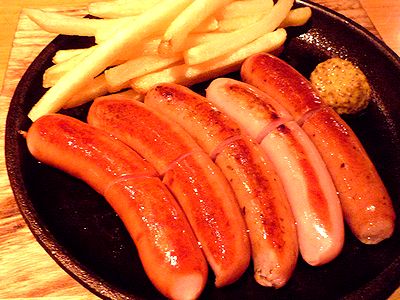 ドイツ生まれの料理長が作る炭火焼ソーセージ！ビブグルマン選出の「サルメリア」 - Kyotopiキョウトピ京都情報・観光・旅行・グルメ