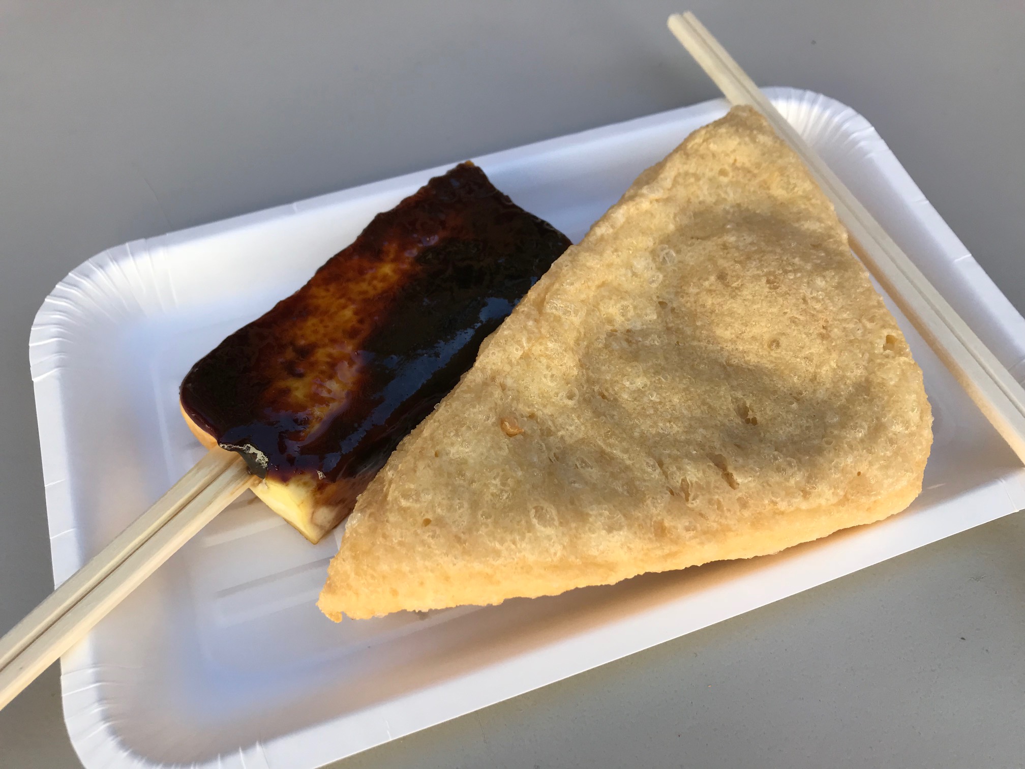仙台名物 定義山の三角油揚げ☆かつお節醤油がけ