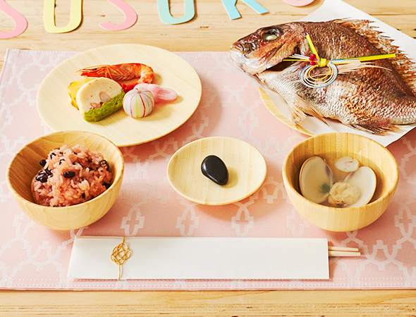 楽天市場 お食い初め 料理セット鯛特大 レンタル食器付き │百日祝い １００日祝い に鯛 たい や蛤 はまぐり 他、歯固め石、お祝い箸マニュアル解説書なども付いたインスタ映えも抜群のお祝い膳。食器のレンタルや購入も可能。蛤吸 はますい や お赤飯の追加