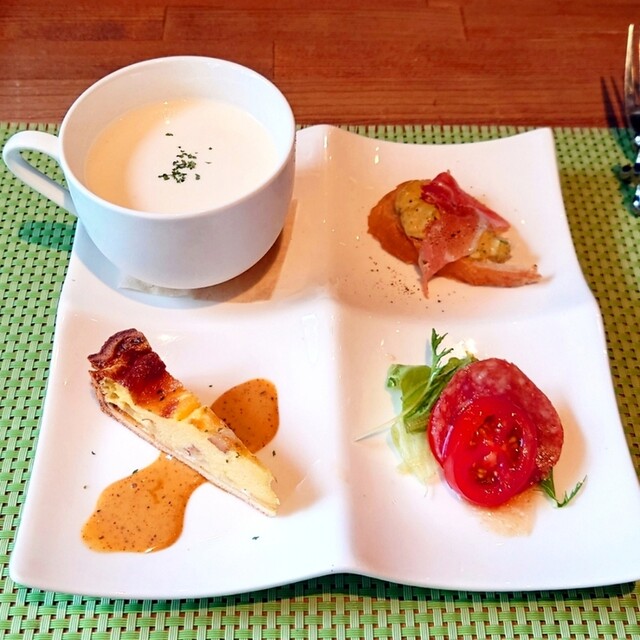 新松戸「ビストロ モンシュシュ」でミニコースうまうま365日