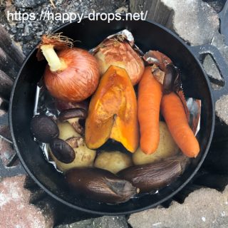 実は超簡単！ダッチオーブンを使ったパエリアの作り方&アレンジレシピ3選料理・レシピBE-PAL キャンプ 、アウトドア、自然派生活の情報源ビーパル