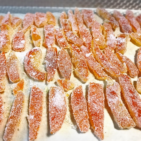 お家で作れる 「柑橘ピール 甘夏ピール 」の作り方 名田 緑- クスパ