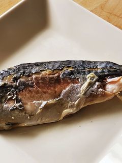 凍ったまま焼く 冷凍塩さば🐟野菜マリネ乗せ