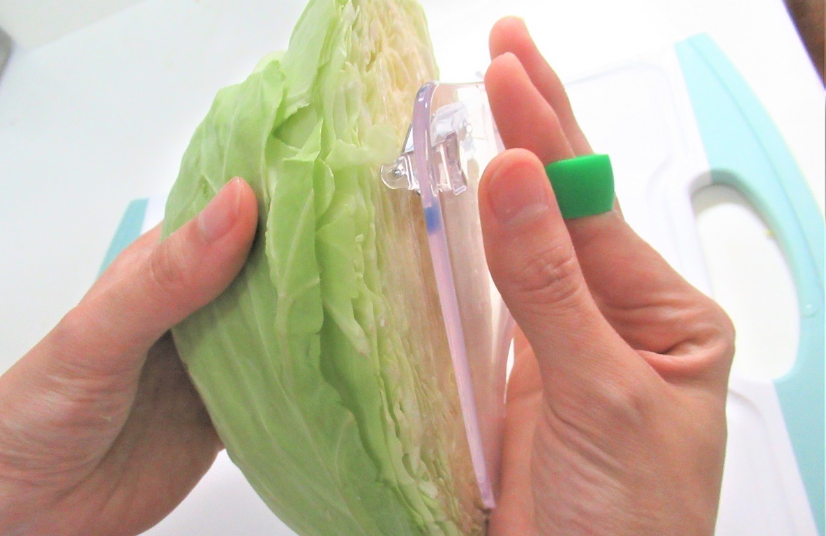 楽天市場 千切り キャベツ キャベックシェフ スライサー ベジタブルカッター 調理器具 スライス 大根 たまねぎ にんじん 業務用 とんかつ刺身のつま オニオンスライス 付け合わせ サラダ 時短 便利グッズ キッチンツール 日本製 アーネスト : 身近な優れものショップ