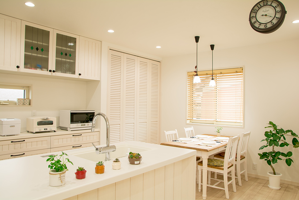 対面キッチンは思ったよりも使いにくい？後悔しないためのポイントを教えますcozy life コージーライフ