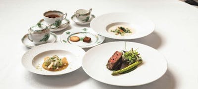 浜松町の分厚いローストポークランチレ ジャルダン デ ドディーヌ