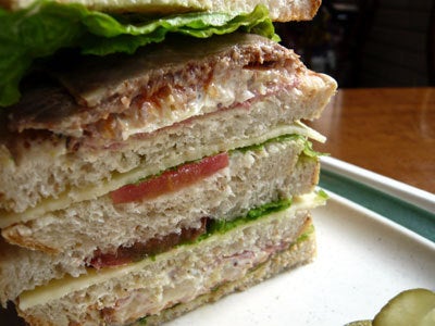 東京ディズニーシー「ニューヨーク・デリ」2025グランドメニュー