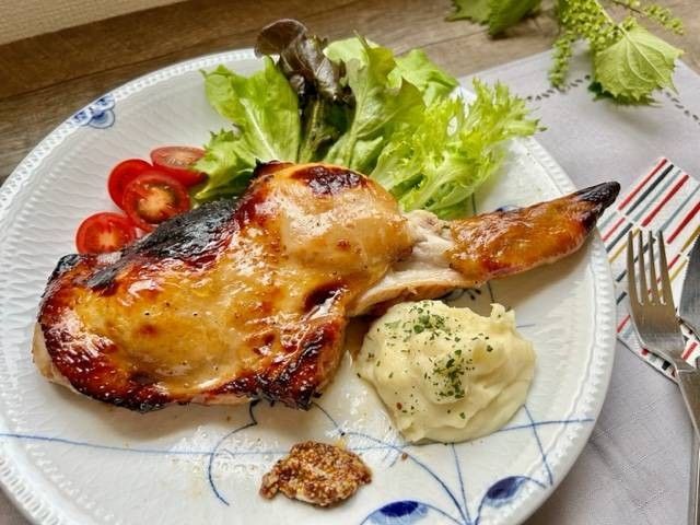 めちゃウマで満足度は無限大！漬けて焼くだけ「 手羽元ローストチキン」の作り方