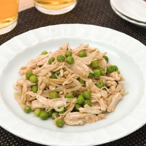 グリーンピースとベーコンのスープ煮