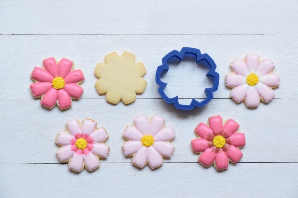 クッキー型 お花 スマイル 花型 カッター スタンプ 型抜き 子ども かわいいの通販 by kcorpラクマ