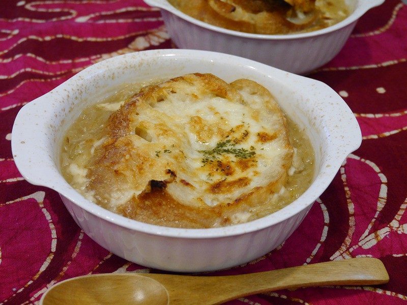 マグカップ1つで出来る♪ 即席オニオングラタンスープ