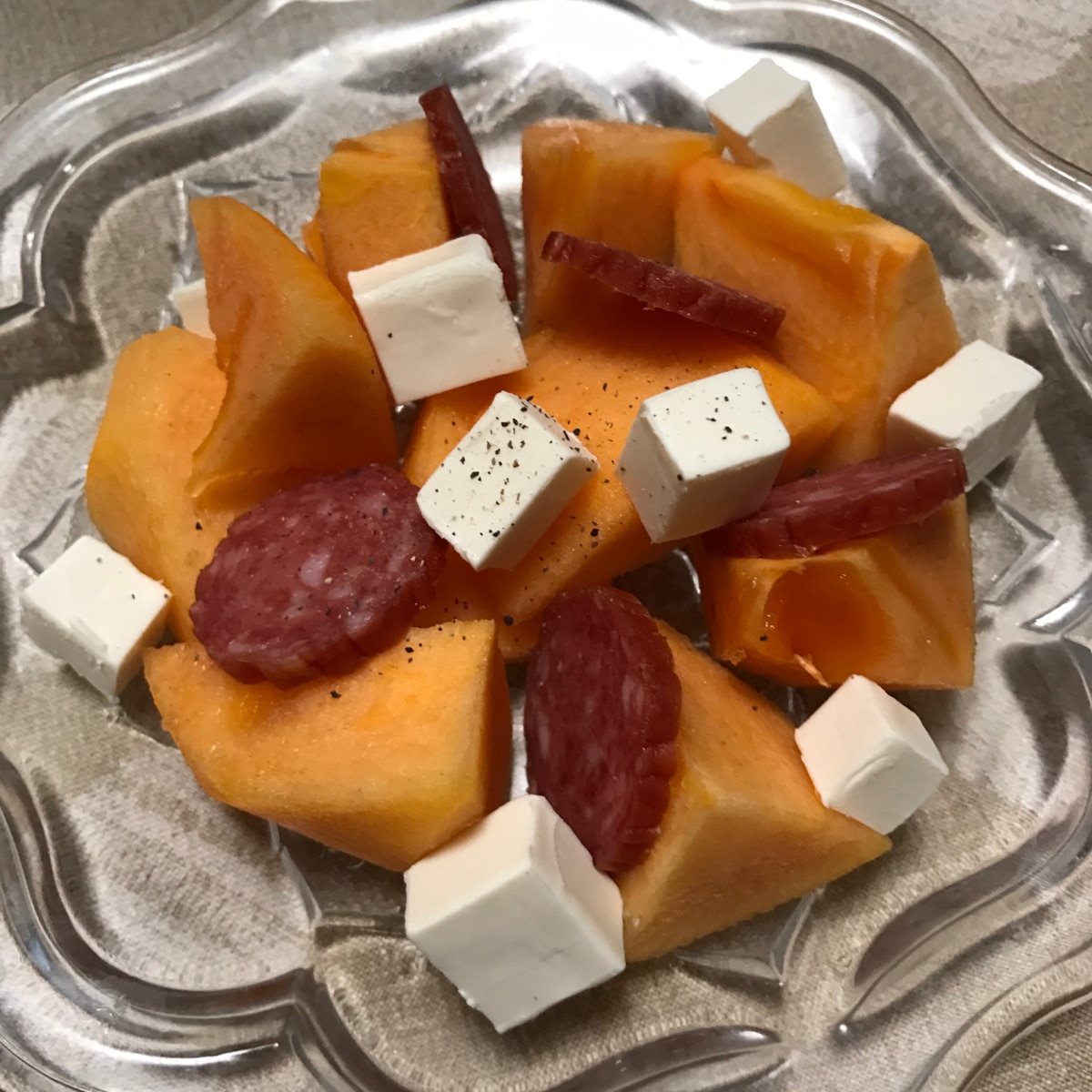 バルサミックグレーズがけ柿とクリームチーズのサラダマリアンの日々