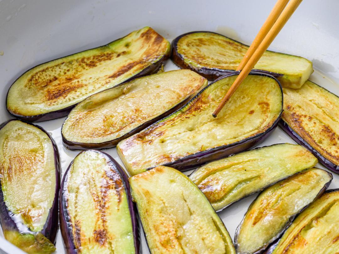 人気作り置きレシピ。やみつき大葉ナスのさっぱり漬け - つくりおき食堂