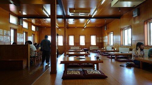 ジンギスカン白樺 帯広本店 マトンとラムのみ！良質な部位を独自にブレンド│なまらうまいべさ