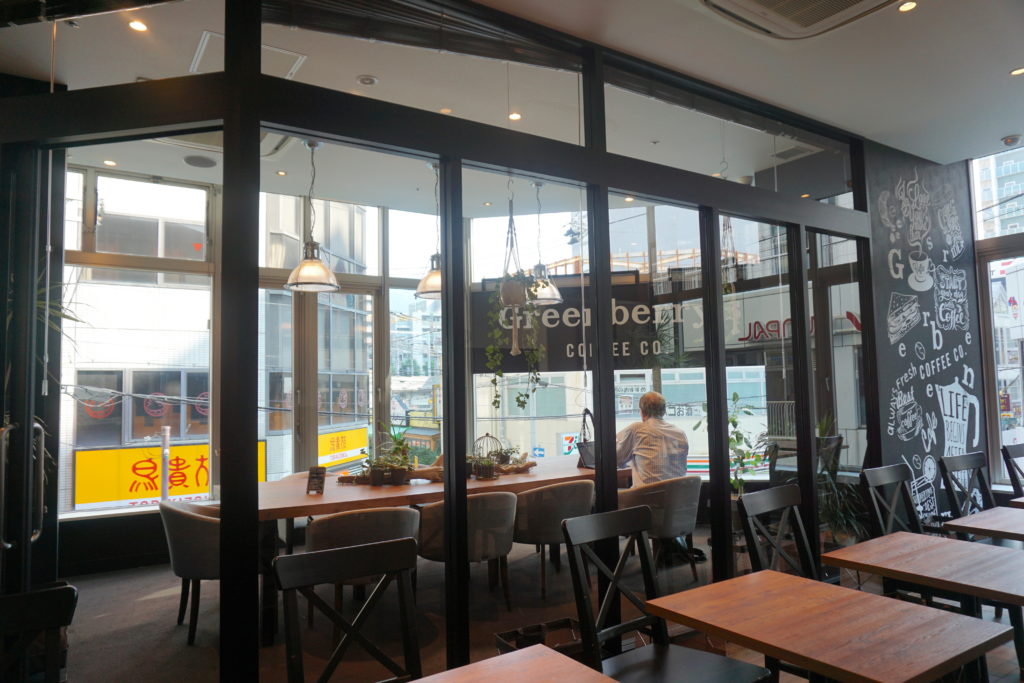 グリーンベリーズコーヒー 三宮駅前店 駅近が嬉しい！プチ贅沢な旅風モーニングで自分らしい朝時間を過ごそう中央区雲井通たるみドア