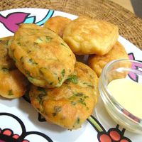 お弁当や作り置きに♪はんぺんと豆腐のヘルシーナゲット