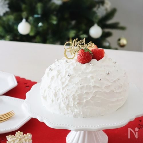 ショートケーキデコレーション 市販のスポンジで、生クリームおまけの絞り袋で、自宅で簡単に♪① - Home, happy home