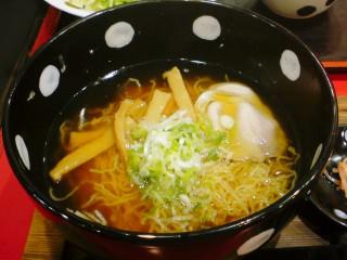 急げ！閉店前にあのラーメンを食べなくちゃアロハストリート-ハワイ