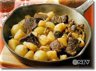 手がとまらない！『大人気！角切りガーリックポテト』のレシピ