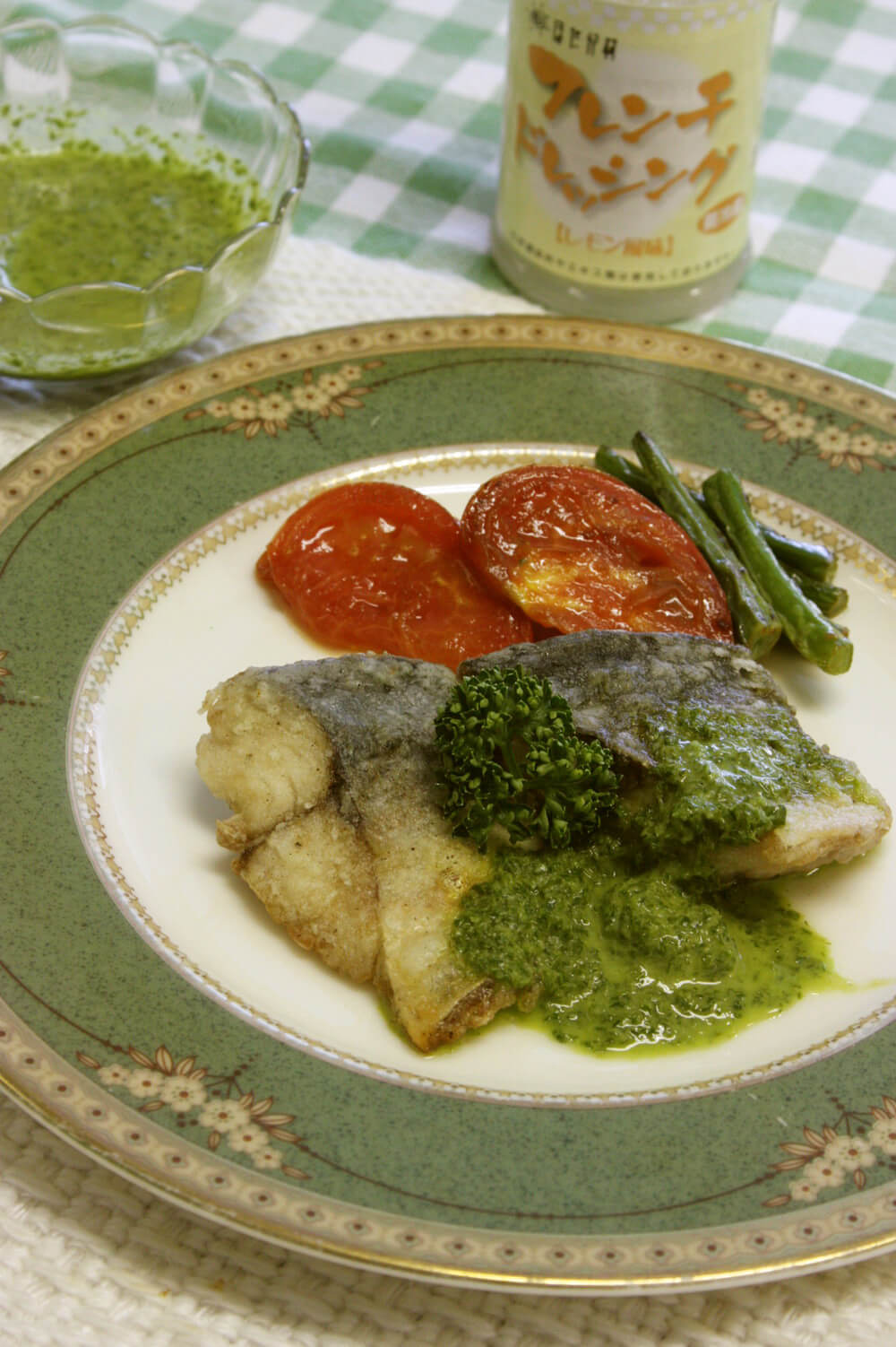 豚肉の大人気レシピ！『豚のニンニクパセリソース』