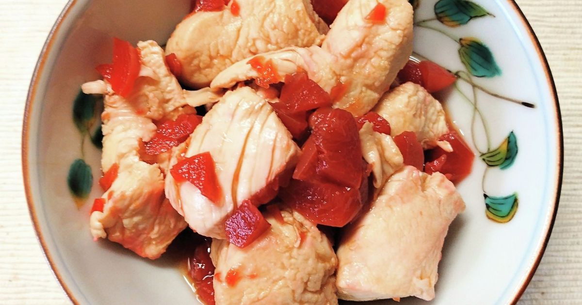 小梅は、『カリカリ』だけじゃない！ あえて『旨味たっぷり＆柔らかく』漬けるレシピをご紹介💁‍♀️ カリカリじゃないから、失敗知らず！緑から黄色に熟した小梅でも漬けられて、 初心者さんにも簡単です🔰 しかも、お手軽な袋漬け♪ ＆干さずに完成♪ 食べはじめたら