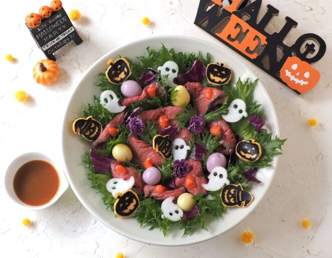 紫キャベツを使った簡単ハロウィンサラダ