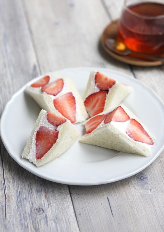 いちごサンドの作り方！きれいな断面がポイントのレシピ