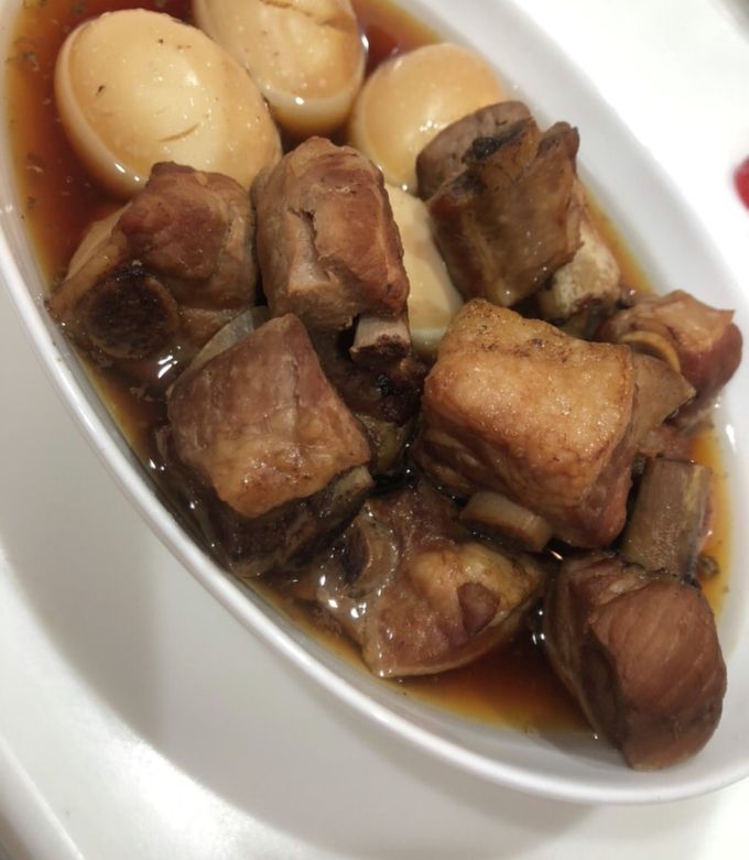 特別な日に絶対喜ばれる「とろとろスペアリブ」✨, ▪️どんなことでもコメントしてもらえたら嬉しいです☺️,材料 , スペアリブ700g,玉ねぎ1個, ニンニク1片, 塩少々, 白ワイン500ml, バルサミコ酢150ml, ハチミツ大さじ1.5,スペアリブ,煮込み料理,おうちごはん,簡単ごはん,簡単レシピ,豚肉レシピ,