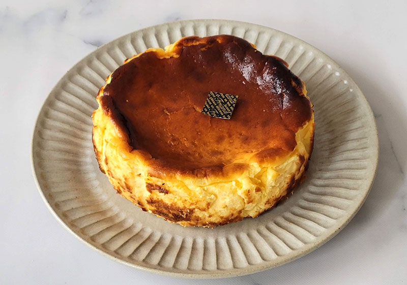 とろ〜り柔らかい〜tassyの「とろけるバスクチーズケーキ」を食べたら、最高に美味しくて幸せだった