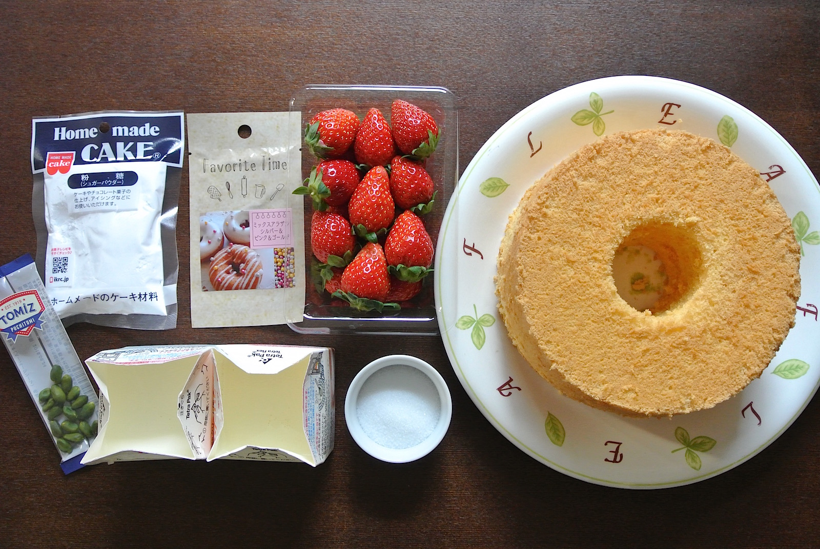 市販のスポンジだってOK！ケーキを素敵に見せる「生クリームデコレーション」のコツキナリノ