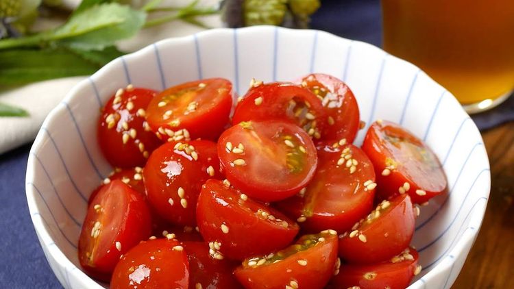 ごま油×にんにく 簡単爆速トマトナムルの作り方♪火を使わないさっぱりトマト副菜