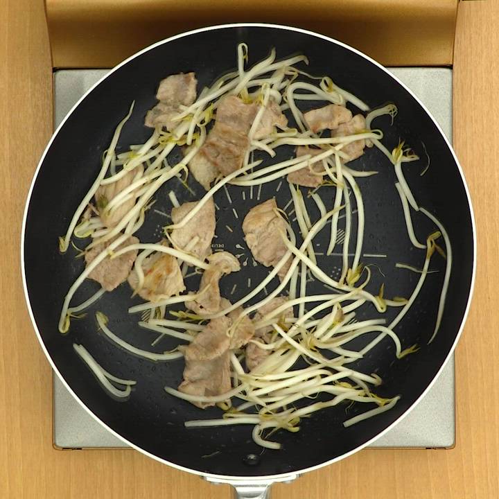 もやしの旨塩焼きそば：岐阜タンメン監修豚肉ともやしの旨塩炒めの素レシピ：寿がきやオリジナルレシピ集：寿がきや食品株式会社