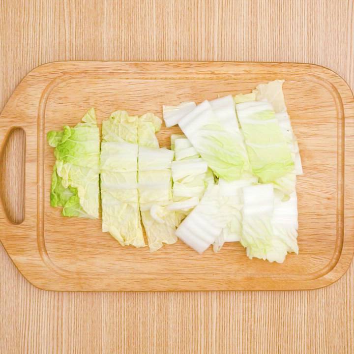 白だしを混ぜるだけ♪白菜のカラシ和え