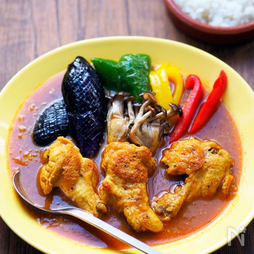 4種のパウダースパイスで作る基本のチキンカレーキッチン住み人オンライン