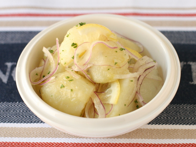 ホクホク じゃがいもと玉ねぎのポテサラ