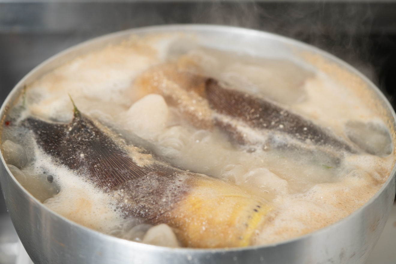 プロ直伝糠も重曹もいらない！ たけのこの下処理 水だけで筍のアク抜き 下茹で をする方法とプロのたけのこの使い方