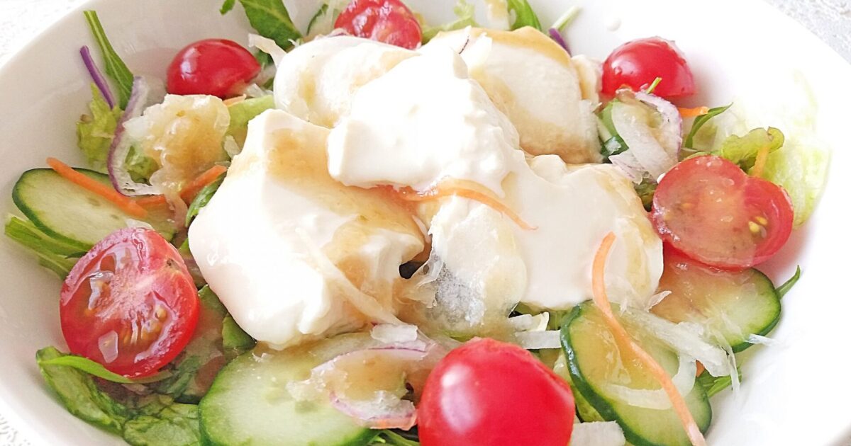 トマトとチーズの洋風すき焼き」を作ったら鬼うまだったので載せてみました。毎日新聞の日曜くらぶの料理コーナーを毎週楽しみにしていてレシピは写メに残しているんですが、またドンピシャなレシピに会えました。 カマンベールチーズが和風に味付けされたすき焼きダレに