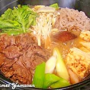 すき焼きのレシピ おすすめ具材や割り下の味付けまで ：白ごはん.com