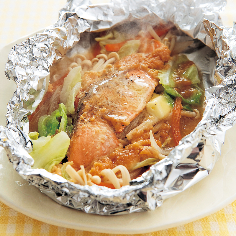 鮭のホイル焼き フライパンでの簡単レシピ作り方：白ごはん.com